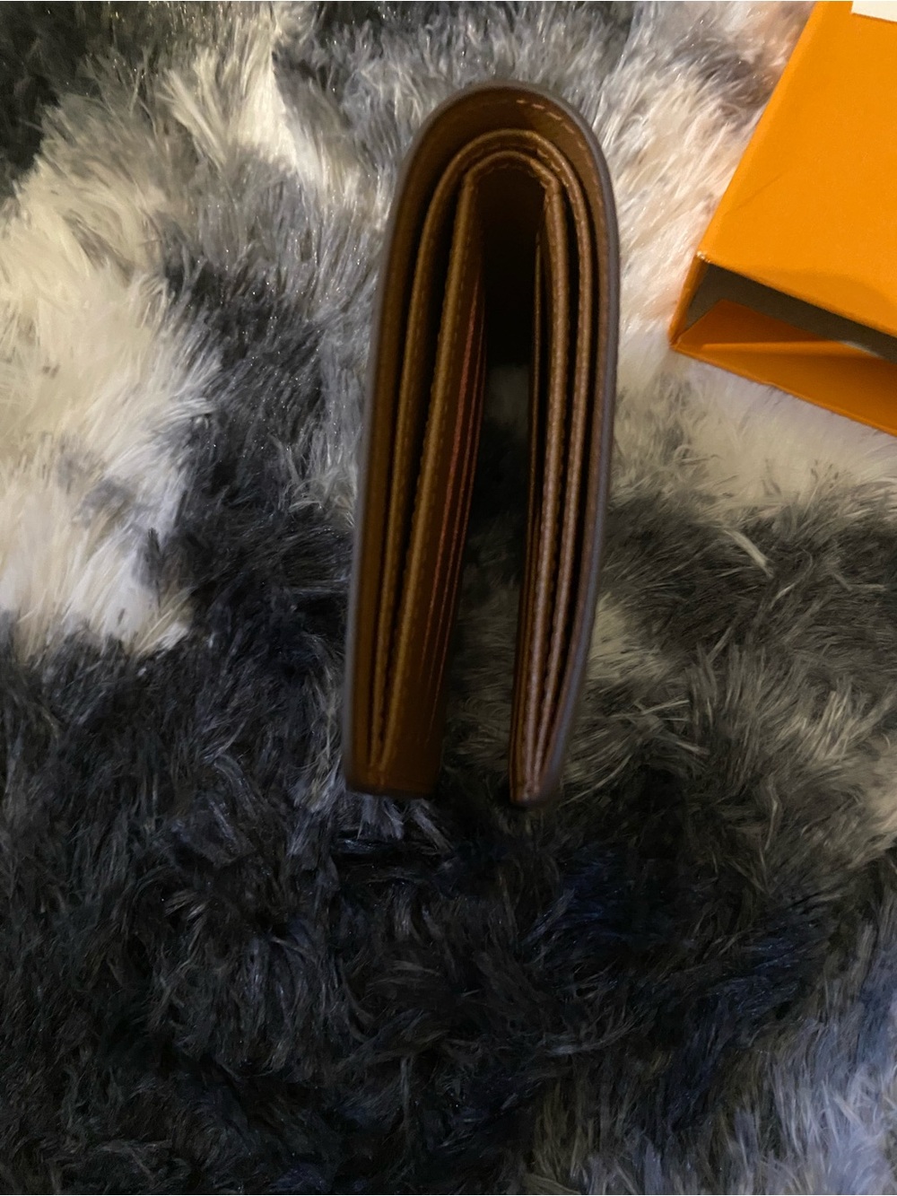 Louis Vuitton Tan Leather Bifold Wallet - Picture 5 of 8